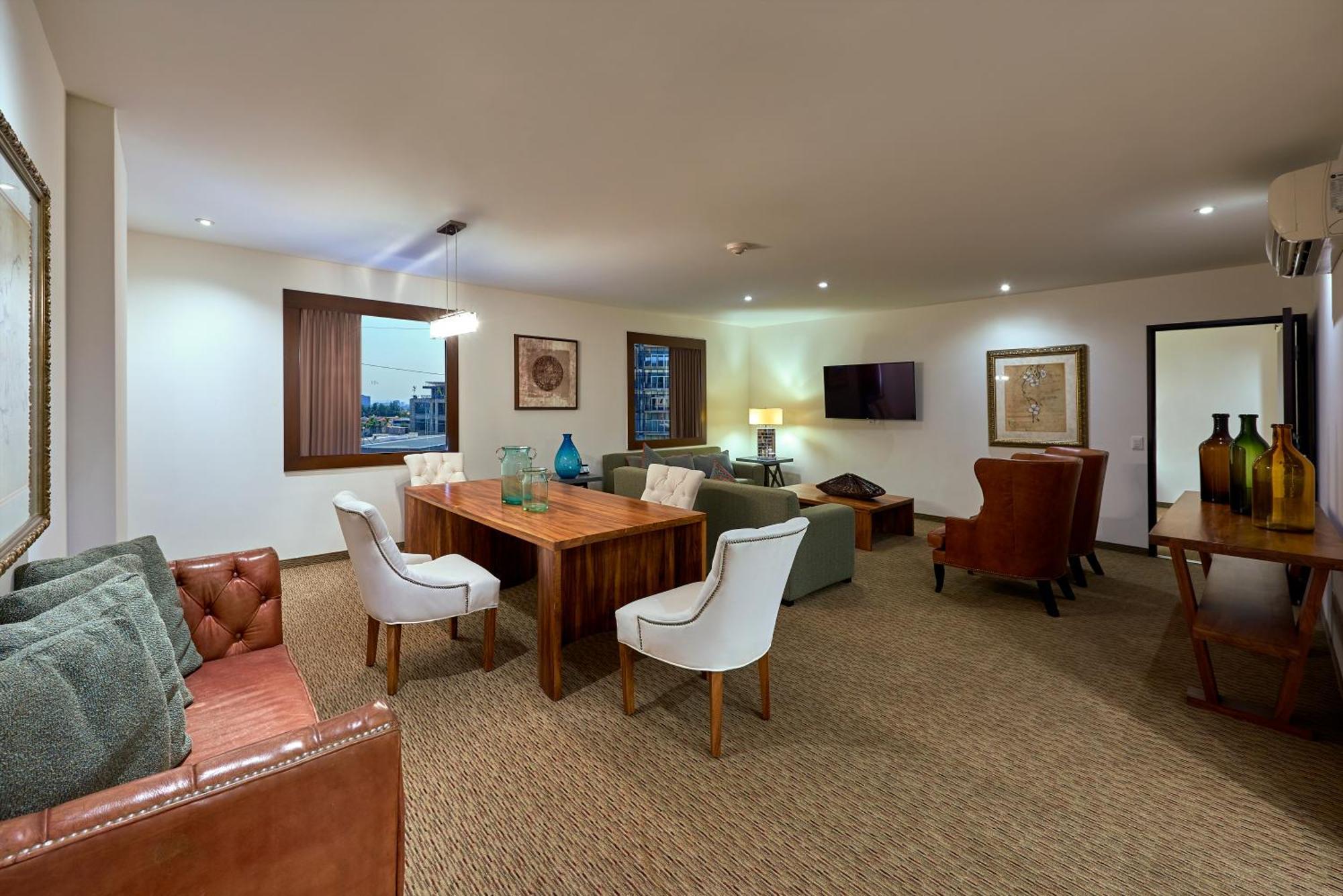 Holiday Inn Guadalajara Patria-Universidad By Ihg Zapopan Εξωτερικό φωτογραφία